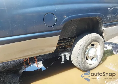 2000 Dodge Ram 2500 St из США, поврежденный, VIN 1B7KF2360YJ184851